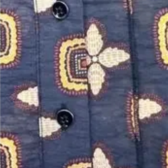 CAbi Louis Sleeveless Top with Navy and Gold Pattern - Picture 4 of 7